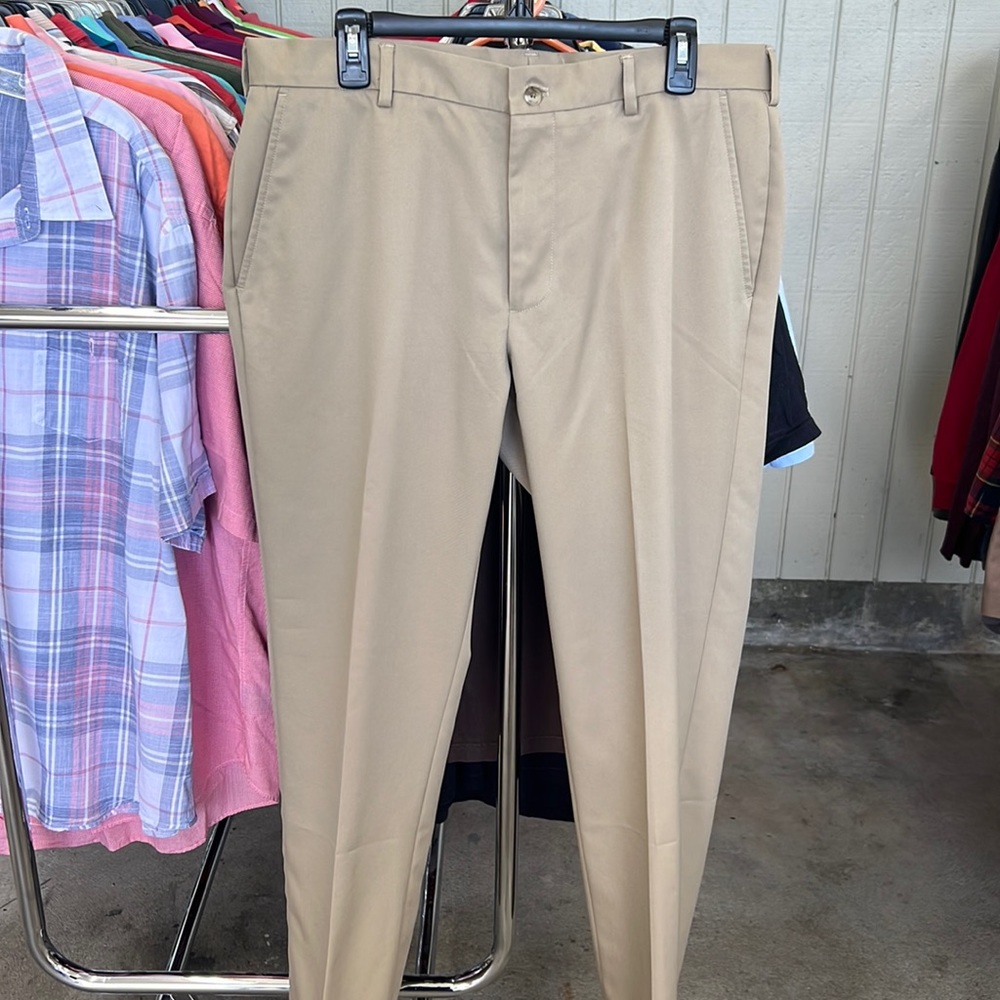Gently used van Heiden traveler khaki pants, 36 x 30